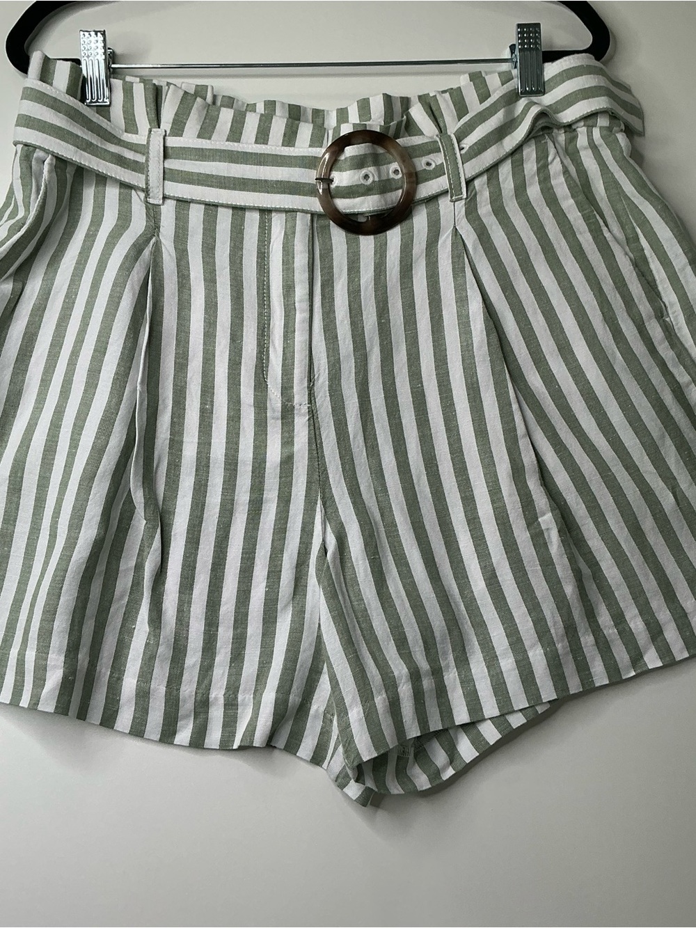 Ann Taylor LOFT Striped High Rise Paper Bag belted Linen Shorts White Green 10